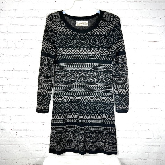 Aventura Dresses & Skirts - NWOT |•AVENTURA•| Long Sleeve Swoop Neck Sweater Dress